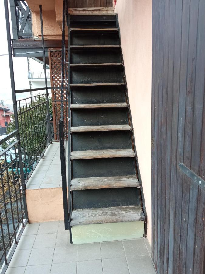 Апартаменты Cute Little Flat With View, 20 Mins To Bgy Airport Pradalunga Экстерьер фото
